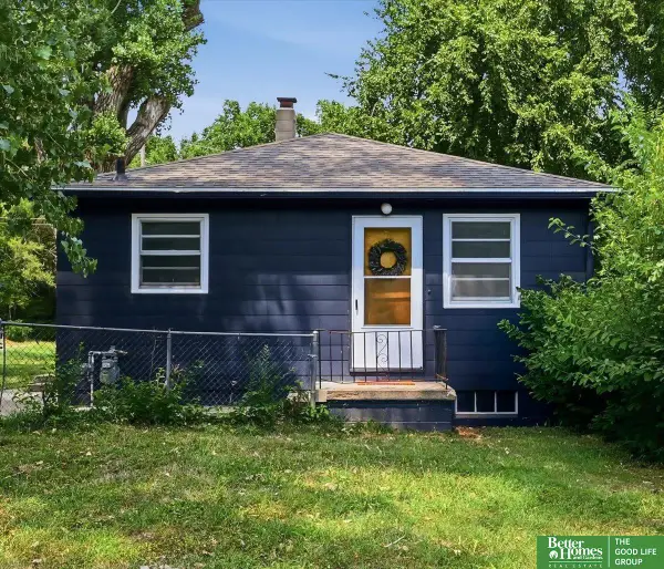 4034 Browne Street, Omaha, NE 68111