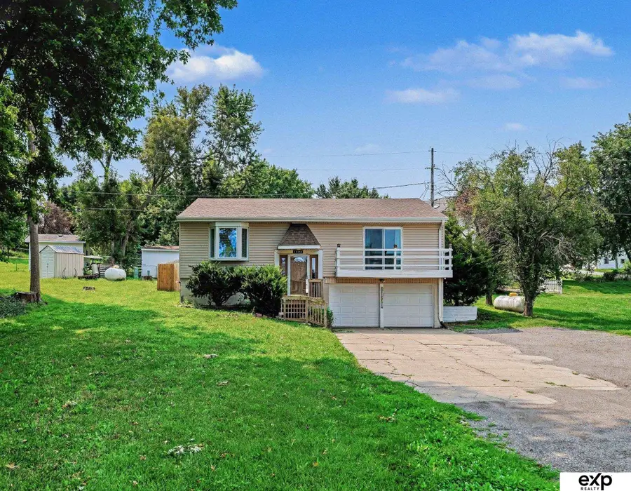 11193 S Lakeshore Drive, Blair, NE 68008 - #2