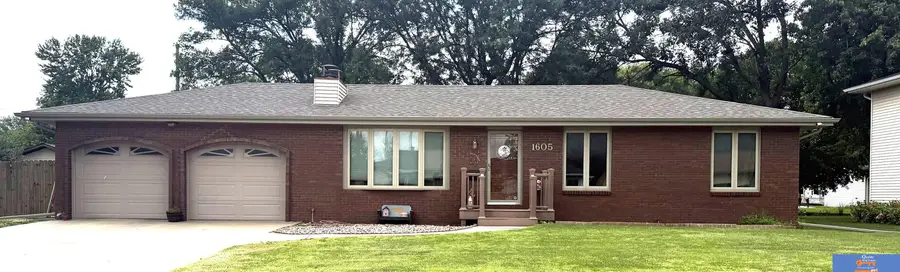 1605 Pleasant View, Beatrice, NE 68310 - #2