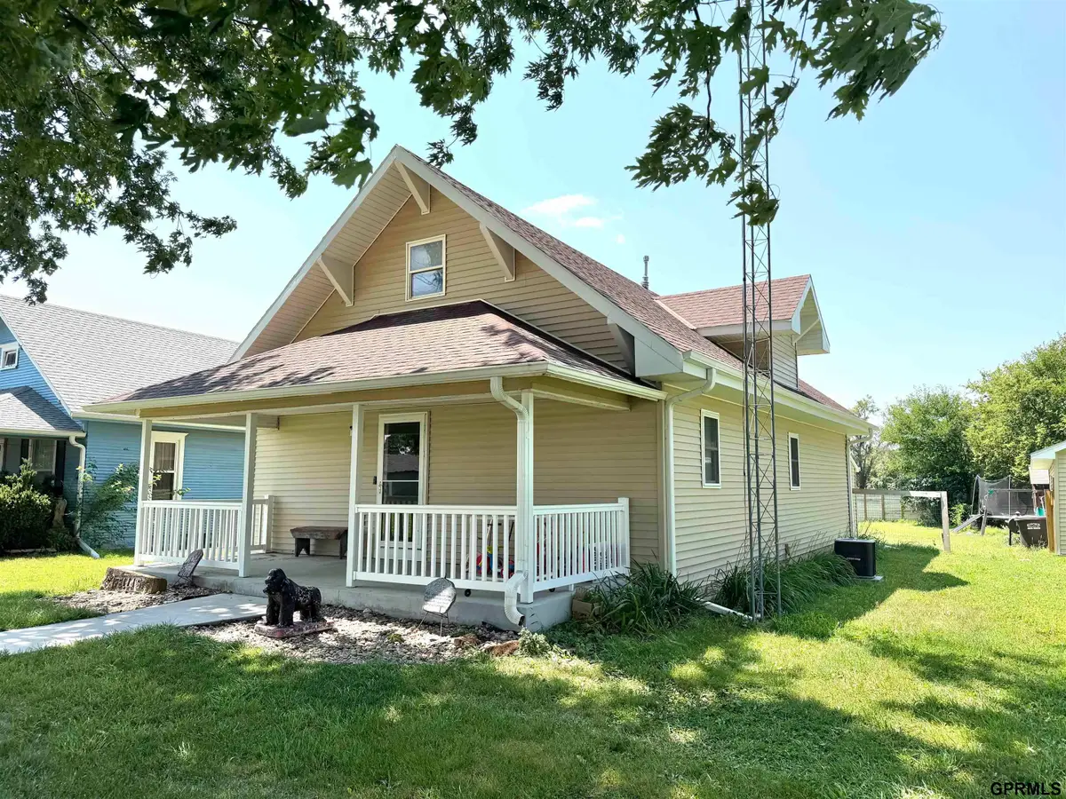 421 N Union Avenue, Exeter, NE 68351 - #1