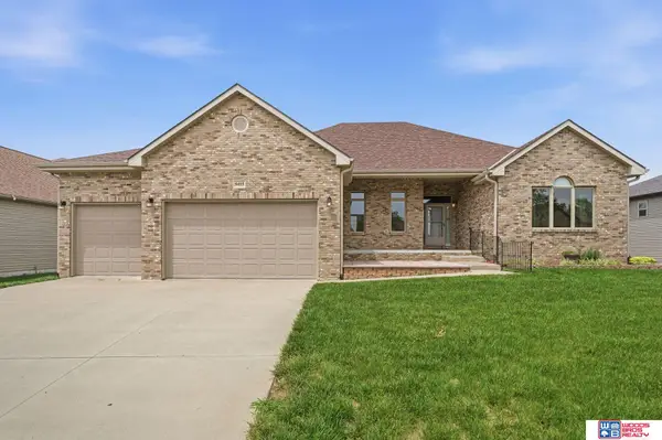 9403 S 28th Street, Lincoln, NE 68516