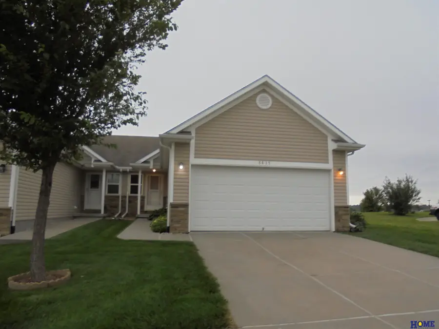 8839 Blacksmith Court, Lincoln, NE 68507 - #2