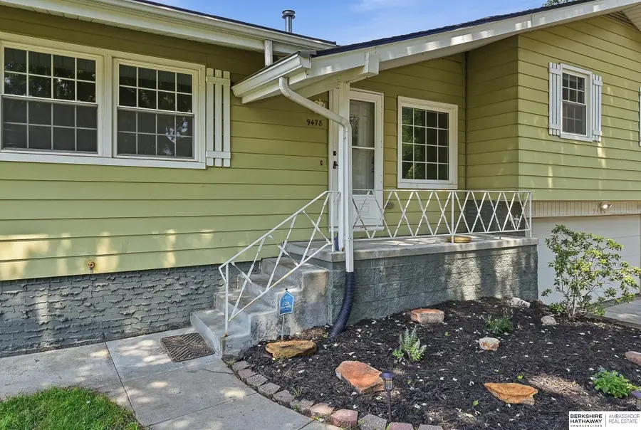9478 Wirt Street, Omaha, NE 68134 - #3