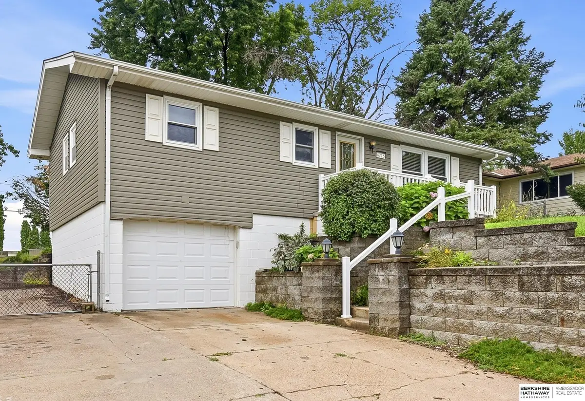 8715 Parker Street, Omaha, NE 68114 - #1