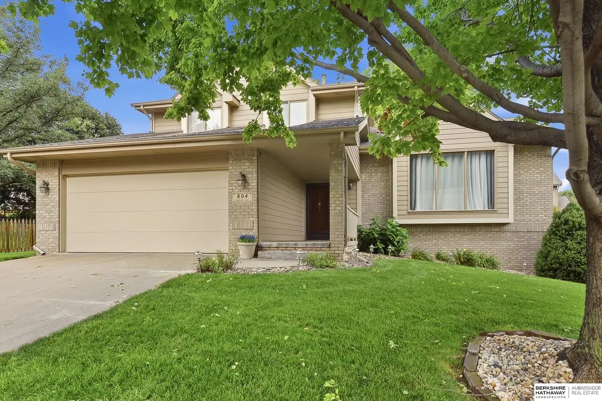 804 Auburn Lane, Papillion, NE 68046 - #1