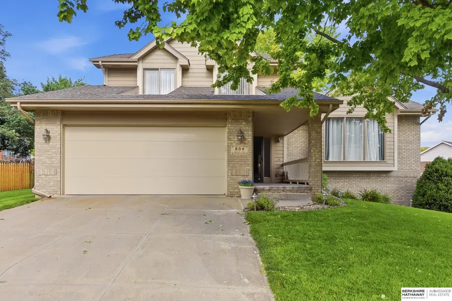 804 Auburn Lane, Papillion, NE 68046 - #2