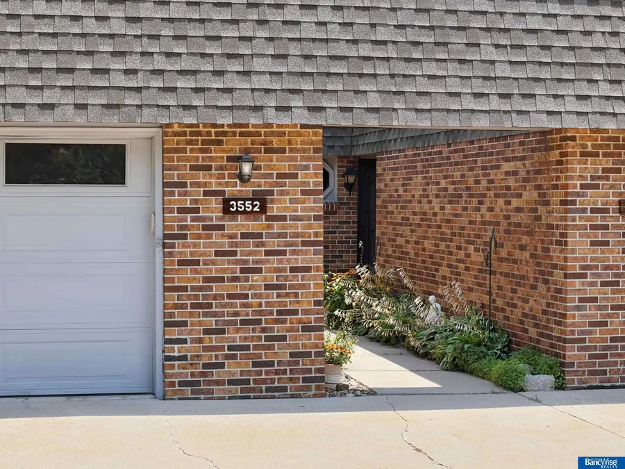 3552 Neerpark Drive, Lincoln, NE 68506 - #2