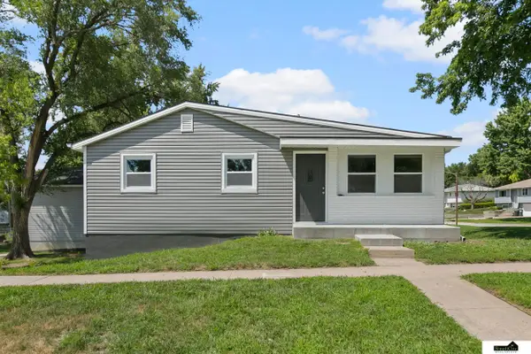 900 W Dawes Avenue, Lincoln, NE 68521