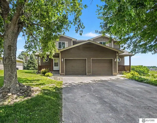 20213 Veterans Drive, Omaha, NE 68022