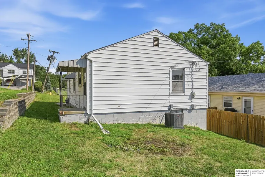 3115 Grebe Street, Omaha, NE 68112 - #3