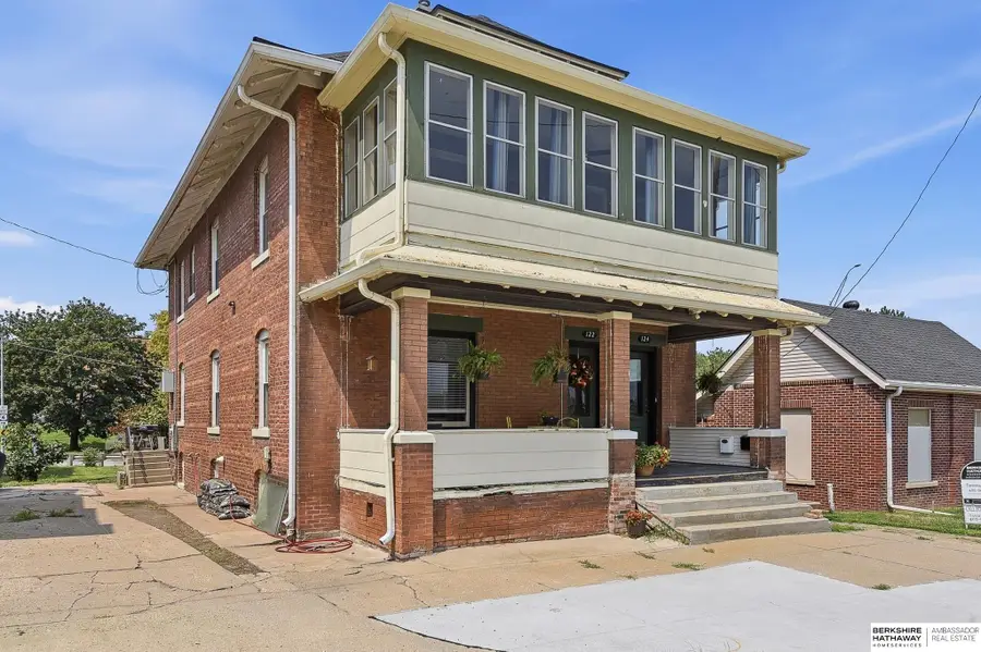 122-124 N 30th Street, Omaha, NE 68131 - #2