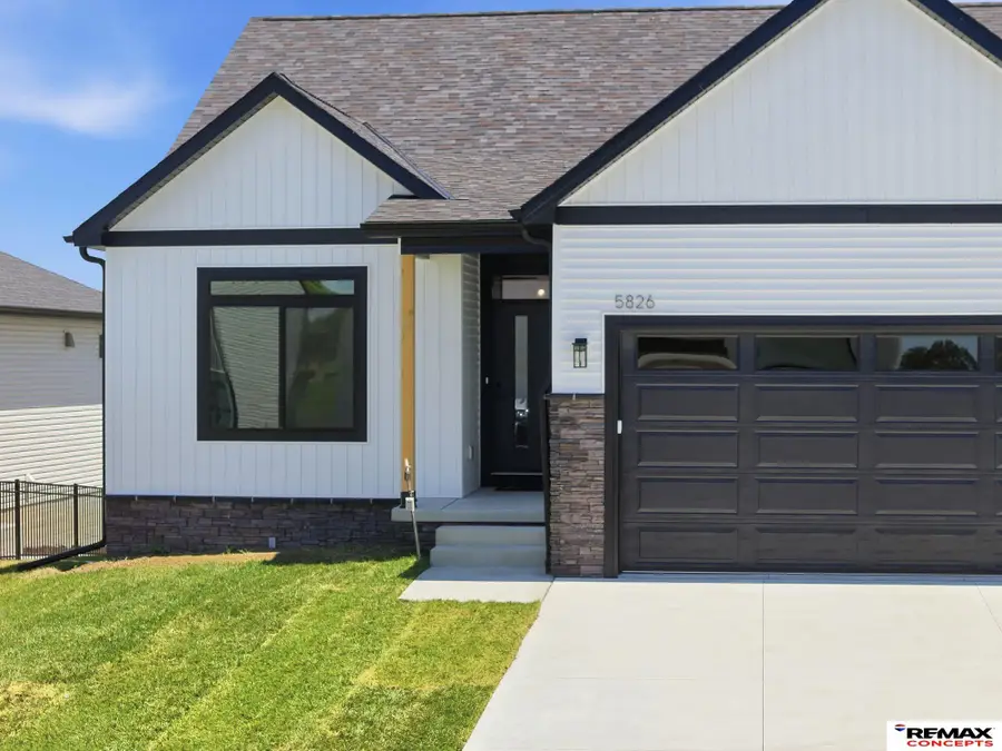 5826 SW 9th Street, Lincoln, NE 68523 - #2
