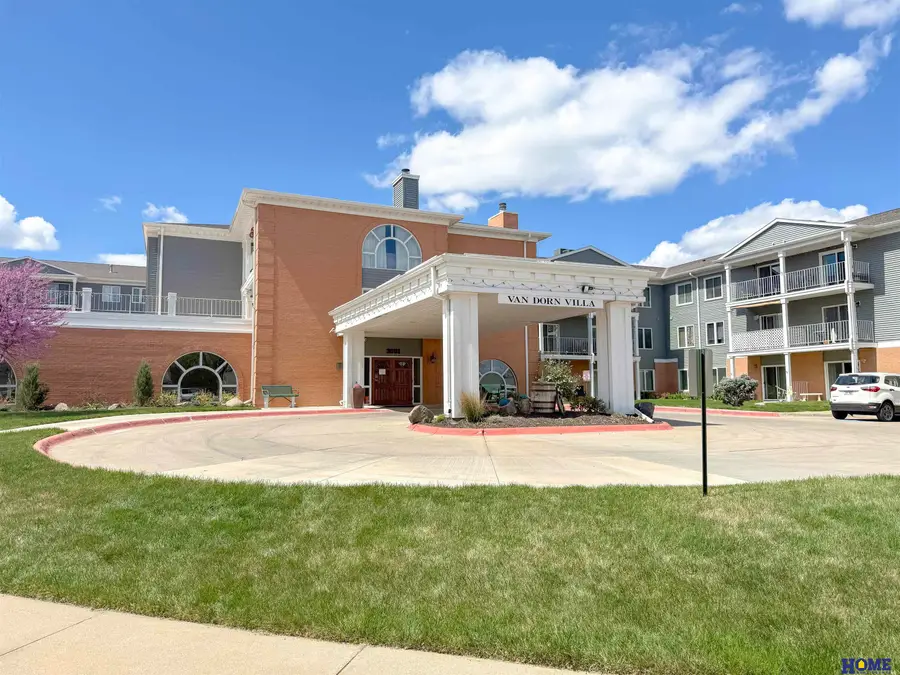 3001 S 51st Street Court #537, Lincoln, NE 68506 - #2