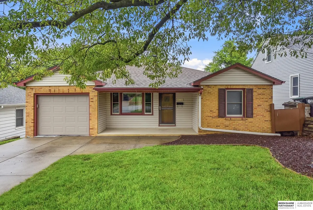 2315 S 48th Avenue, Omaha, NE 68106 - #1