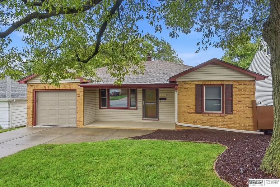 2315 S 48th Avenue, Omaha, NE 68106 - #3
