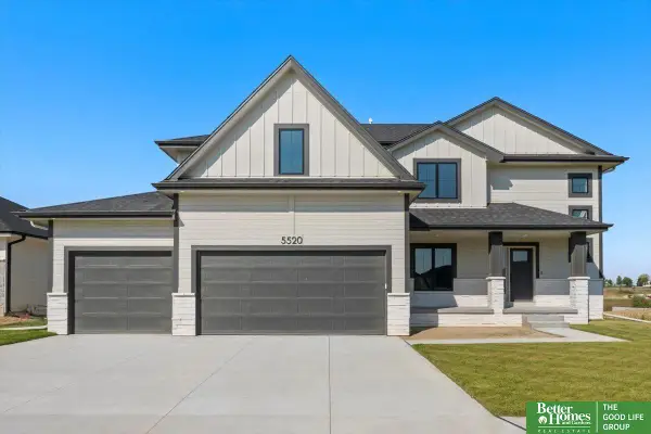 5625 N 213th Avenue, Elkhorn, NE 68022