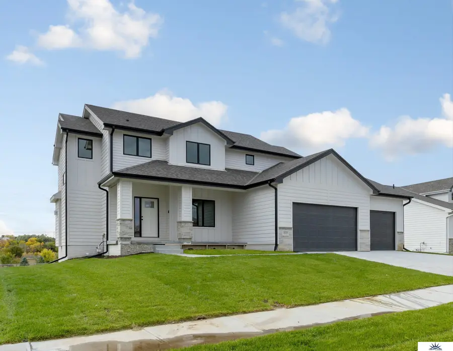 18525 Patrick Avenue, Elkhorn, NE 68022 - #2