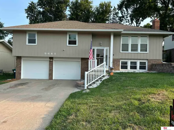 9641 Camden Avenue, Omaha, NE 68134