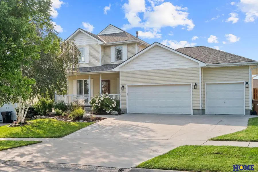 143 W Lombard Drive, Lincoln, NE 68521 - #2