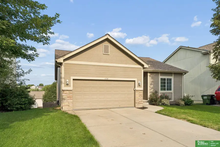 6124 S 189th Avenue, Omaha, NE 68135 - #2