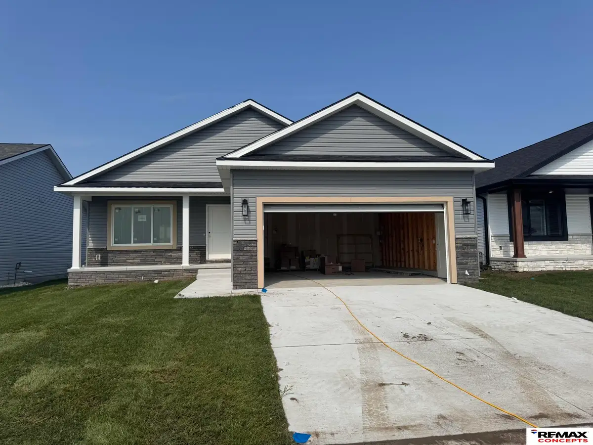 10601 S 76th Street, Lincoln, NE 68512 - #1