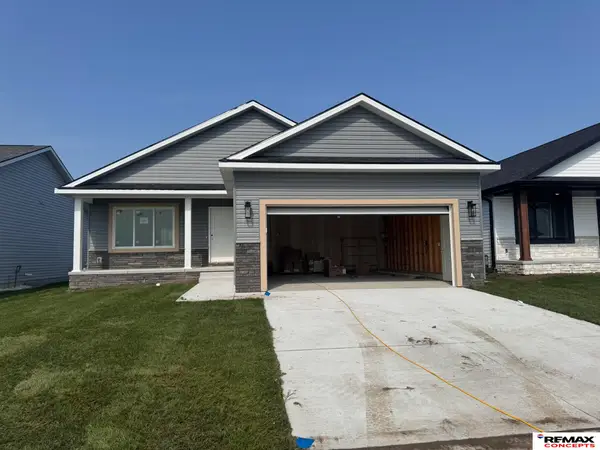 10601 S 76th Street, Lincoln, NE 68512