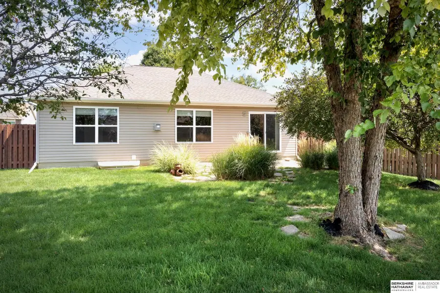 5520 N 151st Street, Omaha, NE 68116 - #2