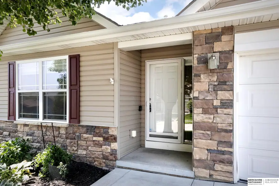 5520 N 151st Street, Omaha, NE 68116 - #3