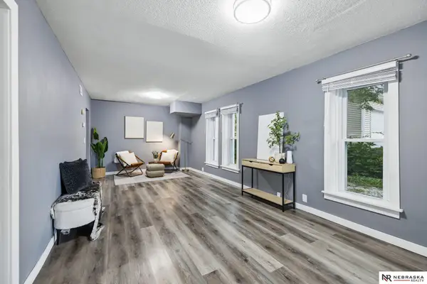 5210 Adams Street, Lincoln, NE 68504