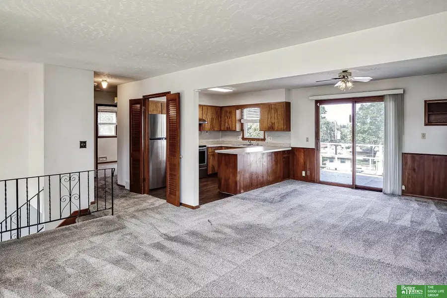 5556 N 61st Street, Omaha, NE 68104 - #3