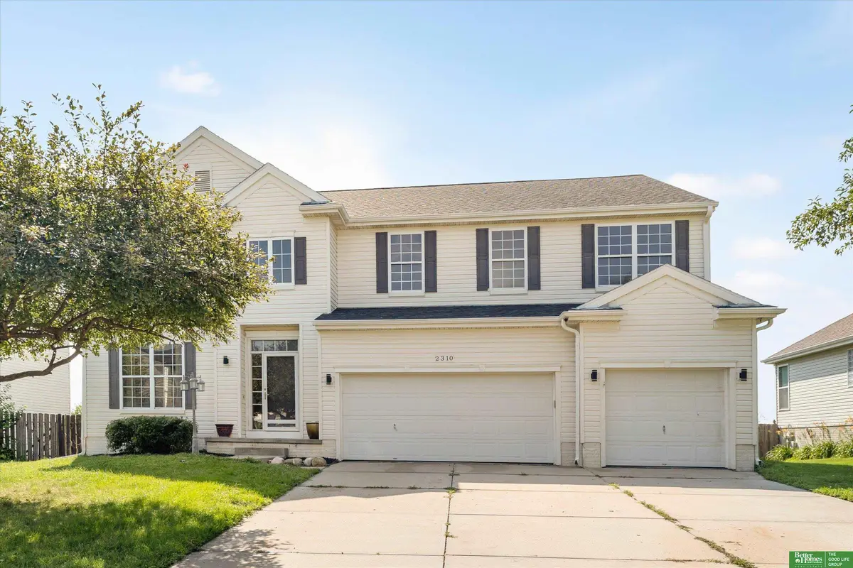 2310 Sand Hills Drive, Papillion, NE 68046 - #1