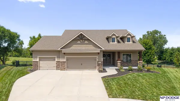 12510 Longshore Circle, Papillion, NE 68046