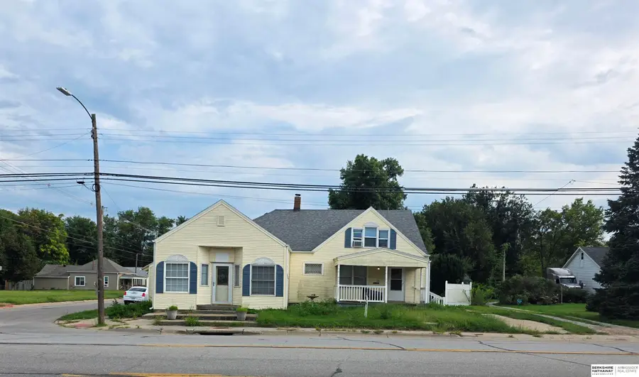 601 W Court Street, Beatrice, NE 68310 - #2