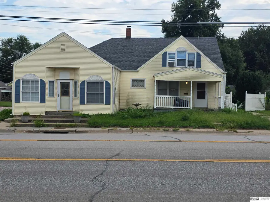 601 W Court Street, Beatrice, NE 68310 - #3