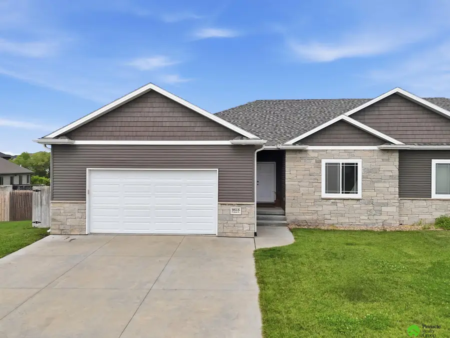 9515 Friedman Street, Lincoln, NE 68516 - #2