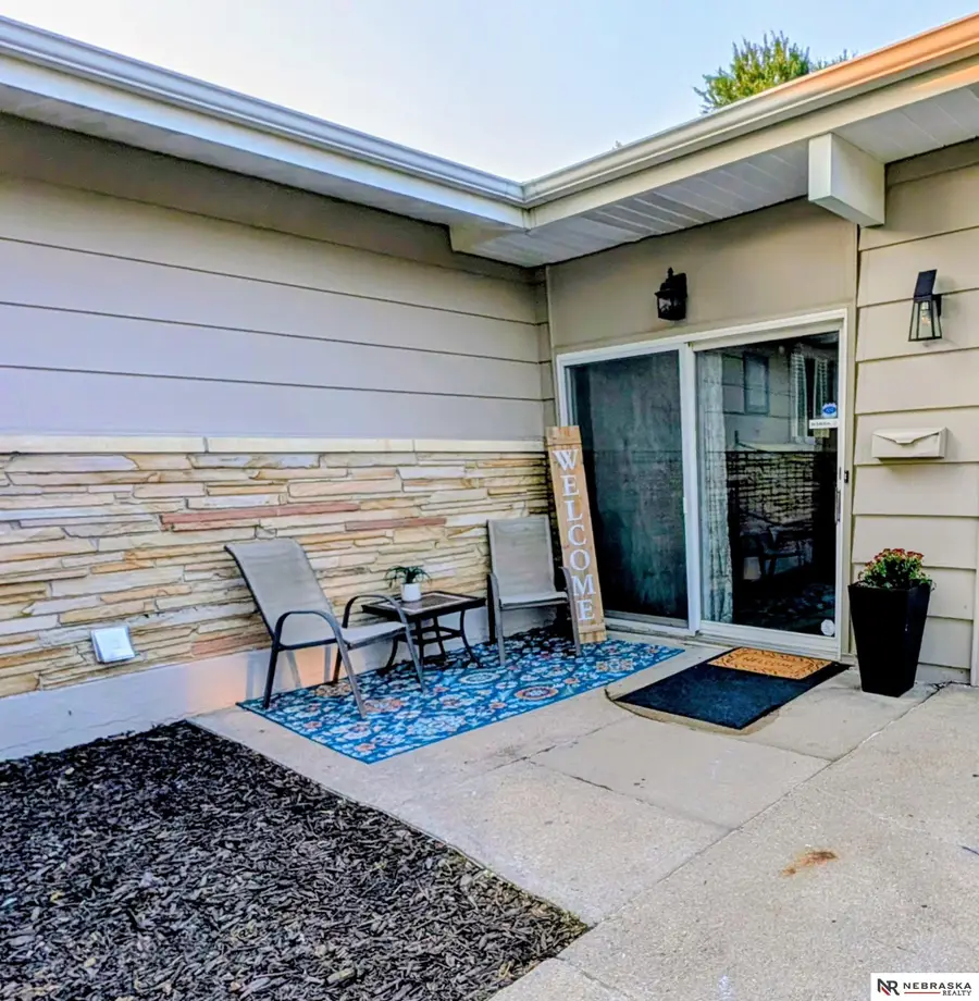 8464 Browne Street, Omaha, NE 68134 - #2
