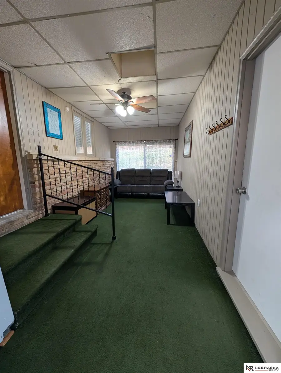 8464 Browne Street, Omaha, NE 68134 - #3