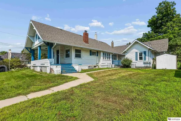 5148 Dodge Street, Omaha, NE 68132