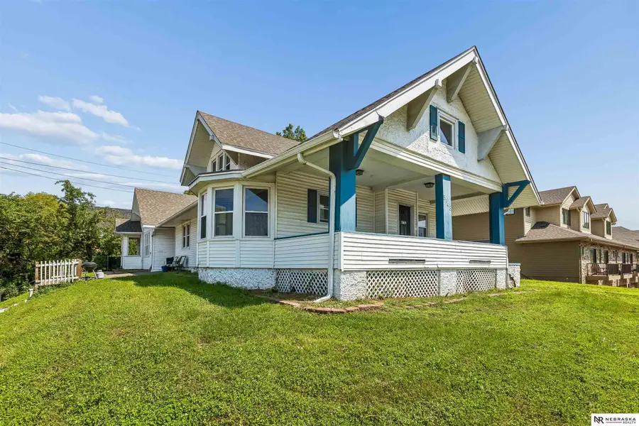 5148 Dodge Street, Omaha, NE 68132 - #2