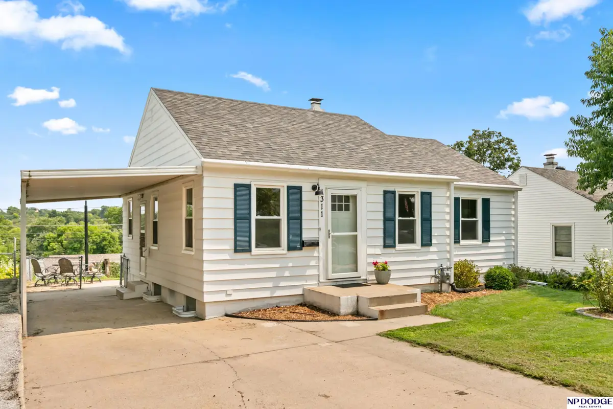 1311 S 52nd Avenue, Omaha, NE 68106 - #1