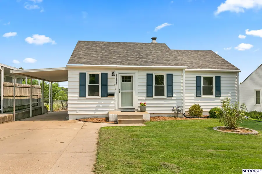 1311 S 52nd Avenue, Omaha, NE 68106 - #2