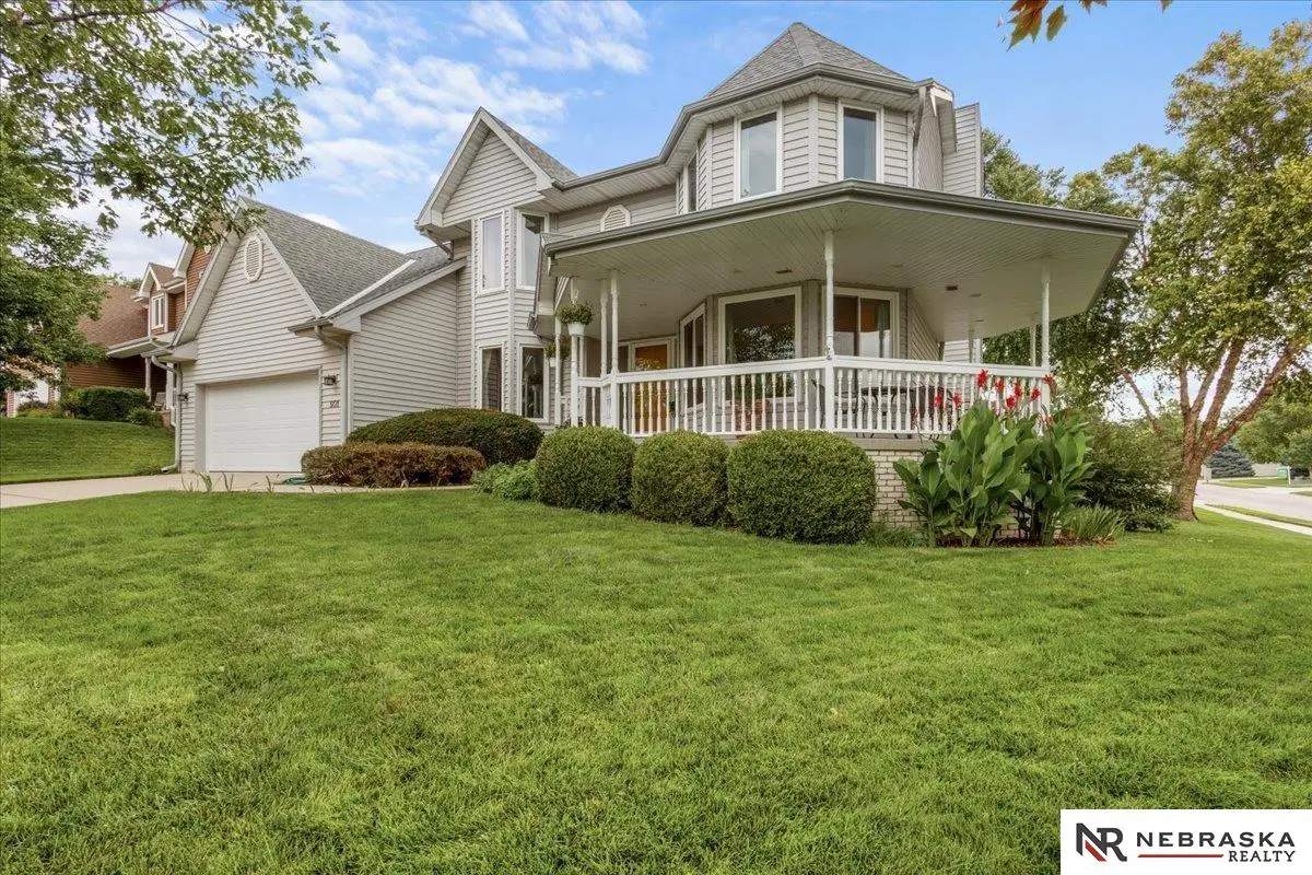 501 N Polk Circle, Papillion, NE 68046 - #1