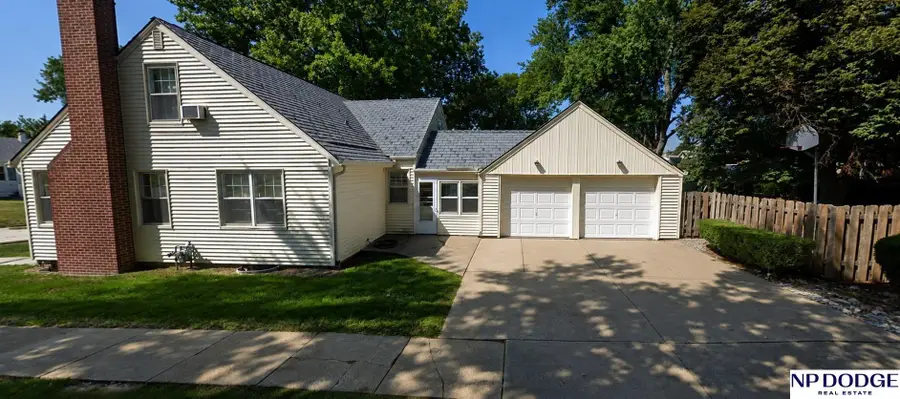 6302 Pierce Street, Omaha, NE 68106 - #2