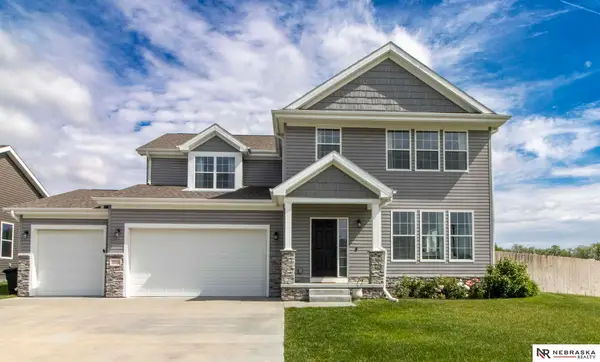 10348 White Pine Road, Lincoln, NE 68527