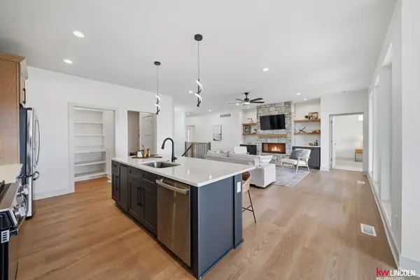 9450 S 87th St Street, Lincoln, NE 68526