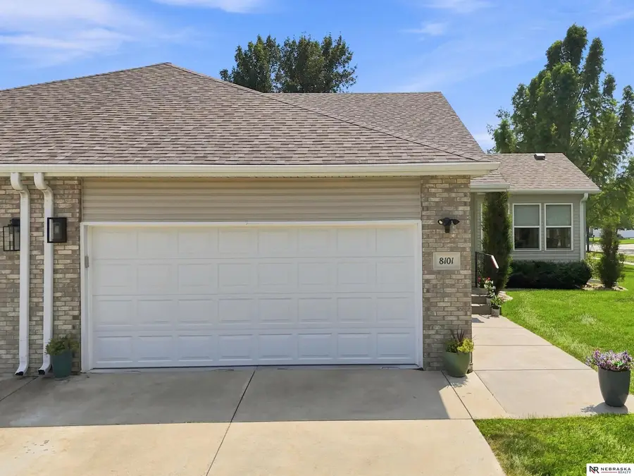 8101 Cheney Ridge Road, Lincoln, NE 68516 - #3