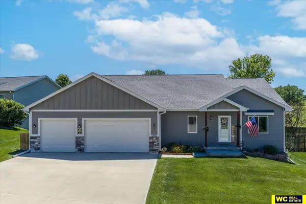 2880 Ravae Lane, Blair, NE 68008