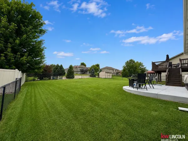 8015 Mandalay Drive, Lincoln, NE 68516