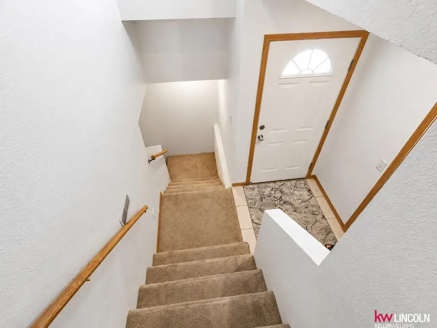 417 NW 20th Street, Lincoln, NE 68528 - #2