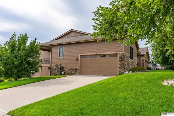 5817 N 159th Street, Omaha, NE 68116